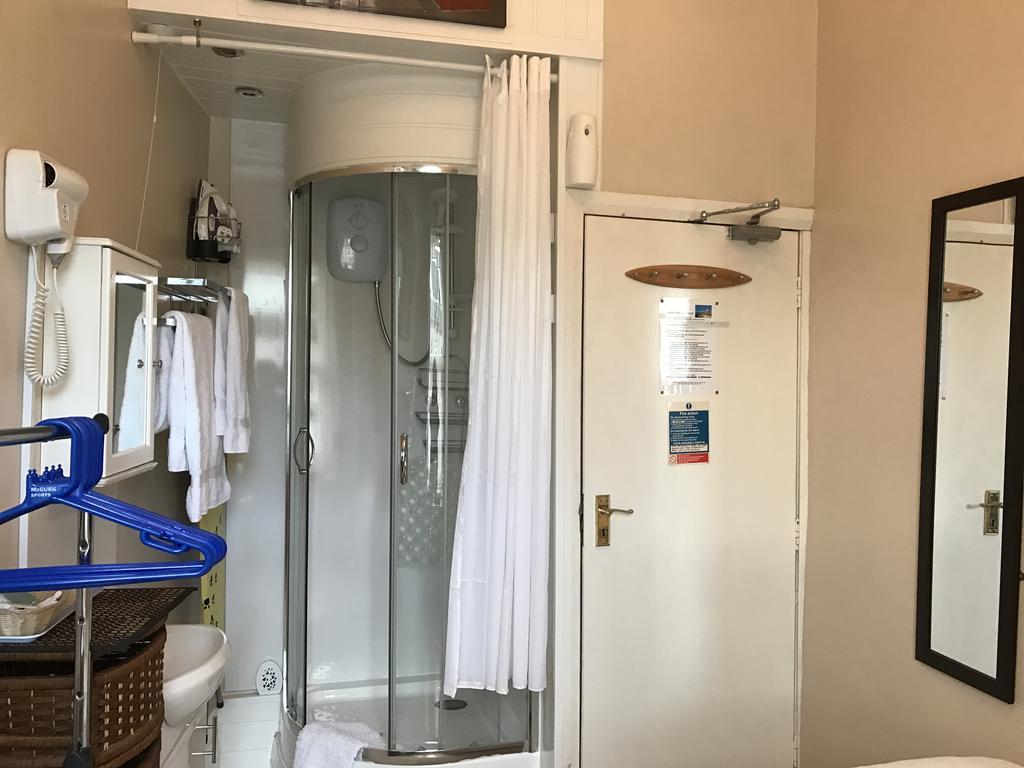 Lighthouse Guest House Whitley Bay Ngoại thất bức ảnh