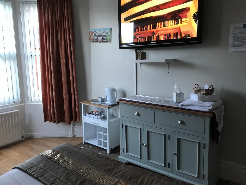 Lighthouse Guest House Whitley Bay Ngoại thất bức ảnh