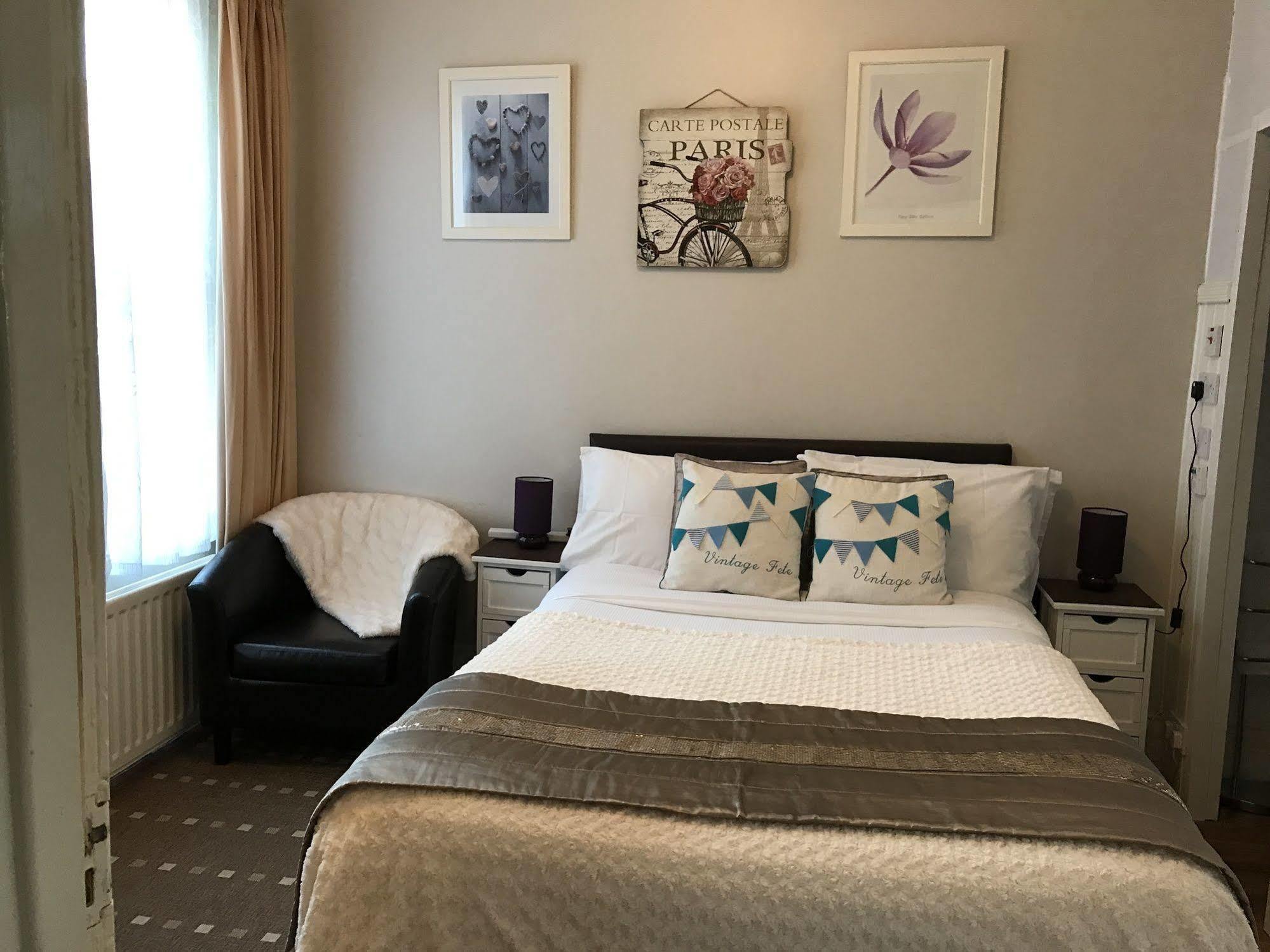 Lighthouse Guest House Whitley Bay Ngoại thất bức ảnh