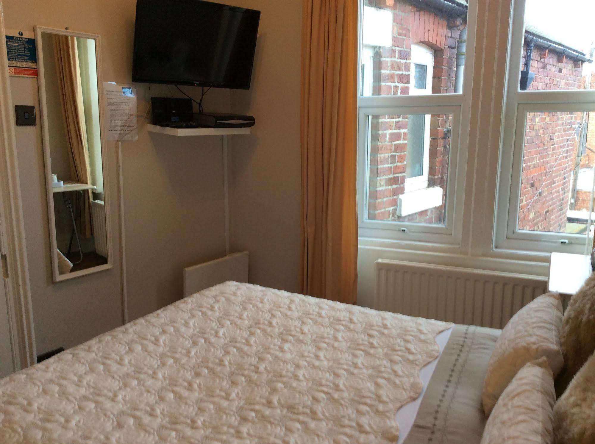 Lighthouse Guest House Whitley Bay Ngoại thất bức ảnh