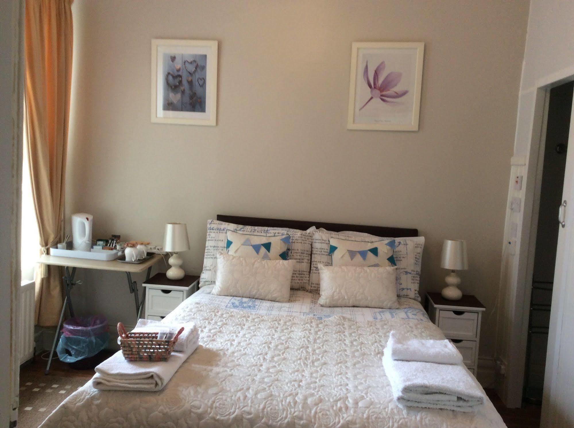 Lighthouse Guest House Whitley Bay Ngoại thất bức ảnh