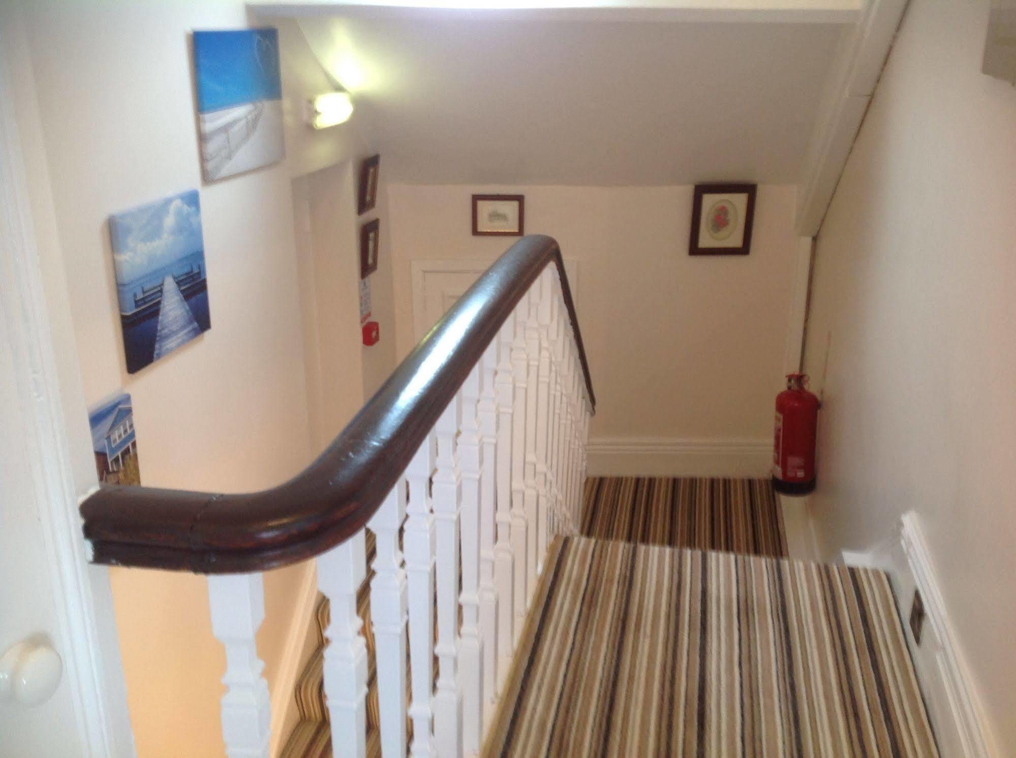 Lighthouse Guest House Whitley Bay Ngoại thất bức ảnh